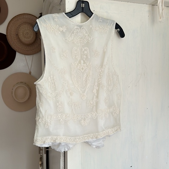 Rafaella - Picture 4 of 4